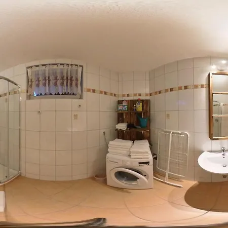 Hawis By Hermann Weiss