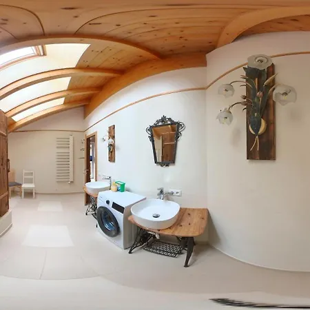 Hawis By Hermann Weiss