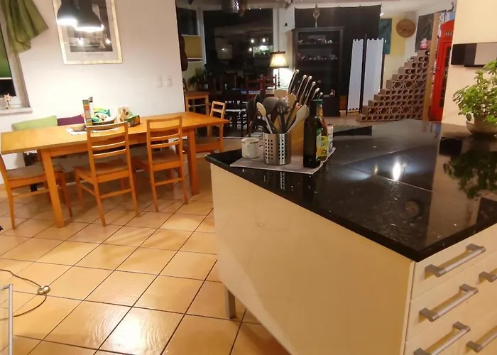 Hawis By Hermann Weiss *