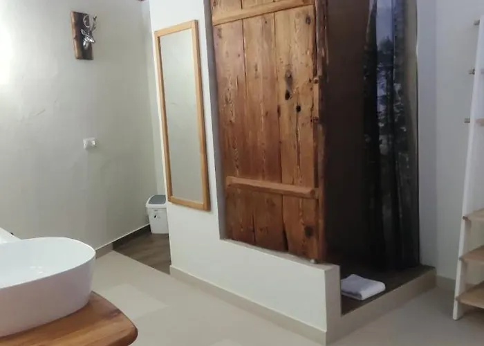 Hawis By Hermann Weiss