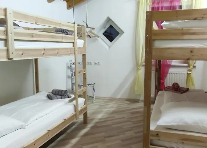 Hawis By Hermann Weiss