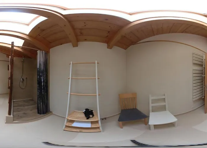 Hawis By Hermann Weiss